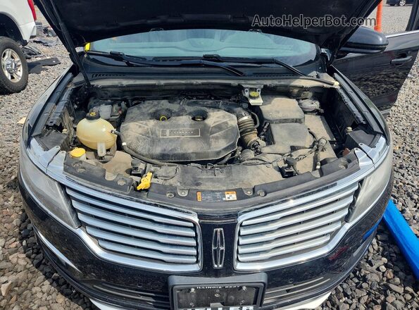 5LMCJ3D99HUL49210 2017 LINCOLN MKC Black Вид задньої частини салону