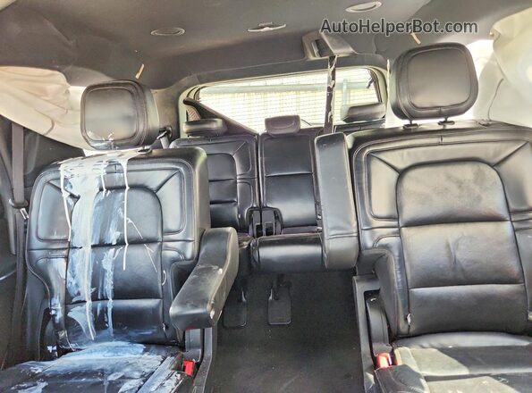 5LMJJ2HT5KEL07299 2019 LINCOLN NAVIGATOR Black Widok tylnych siedzeń