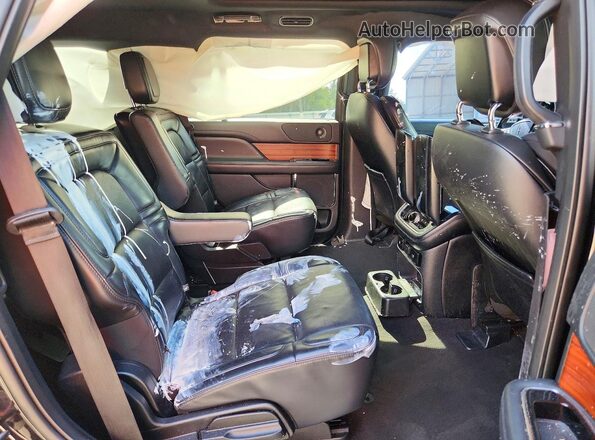 5LMJJ2HT5KEL07299 2019 LINCOLN NAVIGATOR Black Widok wnętrza z tyłu