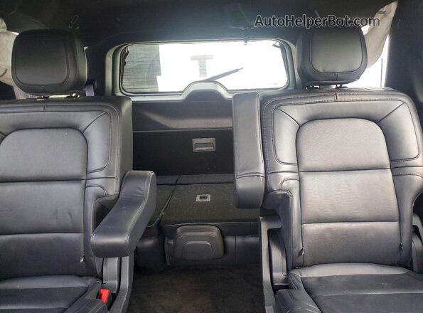 5LMJJ2LG1PEL05356 2023 LINCOLN NAVIGATOR Black Հետևի նստատեղերի տեսք