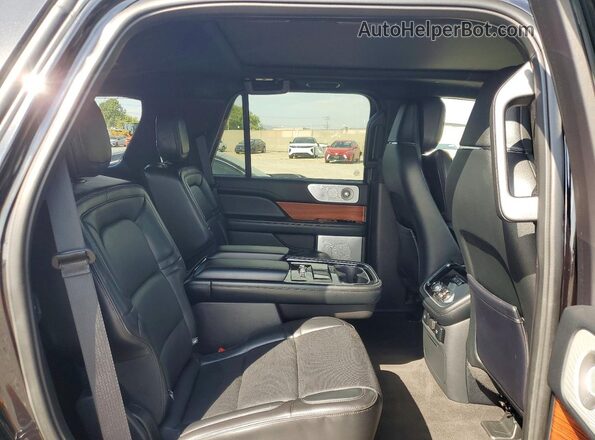 5LMJJ2LT0KEL08545 2019 LINCOLN NAVIGATOR Black 