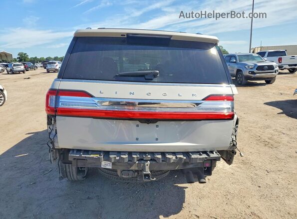 5LMJJ2LT2KEL15299 2019 LINCOLN NAVIGATOR Cream Հետևի տեսք