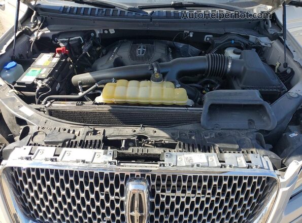 5LMJJ2LT2KEL15299 2019 LINCOLN NAVIGATOR Cream Շարժիչի բաժամունքի տեսք