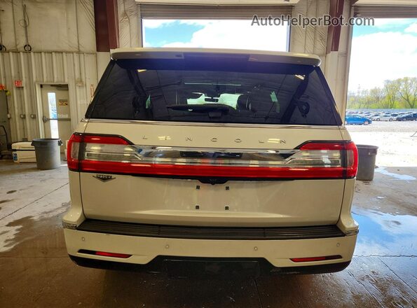 5LMJJ2LT3KEL25081 2019 LINCOLN NAVIGATOR White Հետևի տեսք