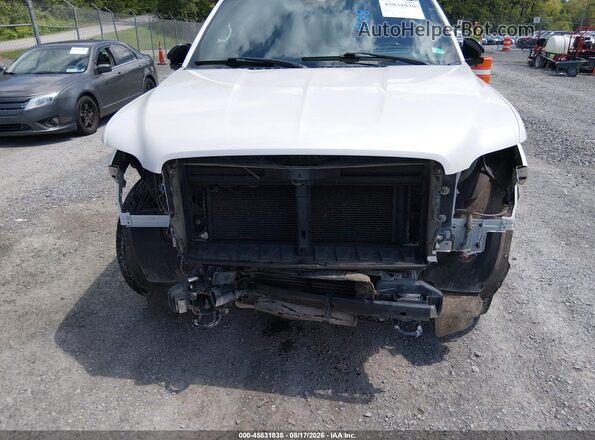 5LMJJ2LT4KEL05051 2019 LINCOLN NAVIGATOR White Widok z przodu