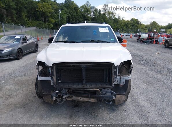 5LMJJ2LT4KEL05051 2019 LINCOLN NAVIGATOR White Widok wnętrza z tyłu