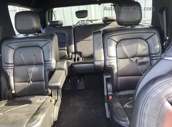 5LMJJ2LT5LEL10938 2020 LINCOLN NAVIGATOR Черный Вид задних сидений