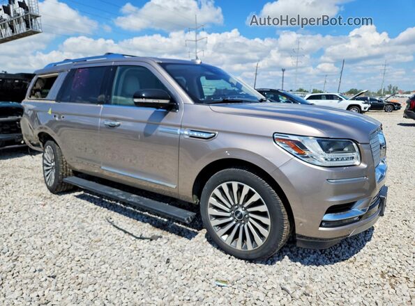 5LMJJ2LT6JEL10489 2018 LINCOLN NAVIGATOR Silver Front right