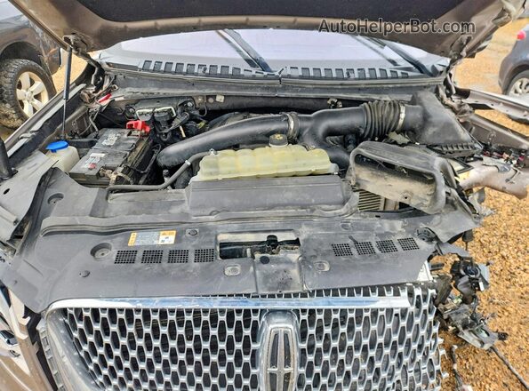 5LMJJ2LT9LEL05273 2020 LINCOLN NAVIGATOR Silver Շարժիչի բաժամունքի տեսք