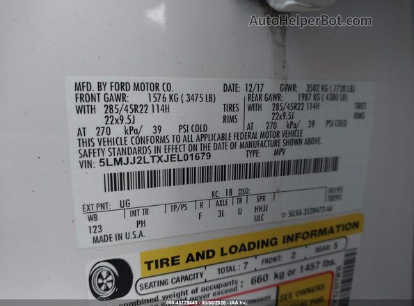 5LMJJ2LTXJEL01679 2018 LINCOLN NAVIGATOR White Widok komory silnika