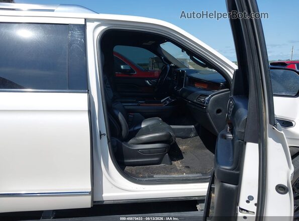 5LMJJ2LTXJEL10799 2018 LINCOLN NAVIGATOR White წინა სალონის ხედი