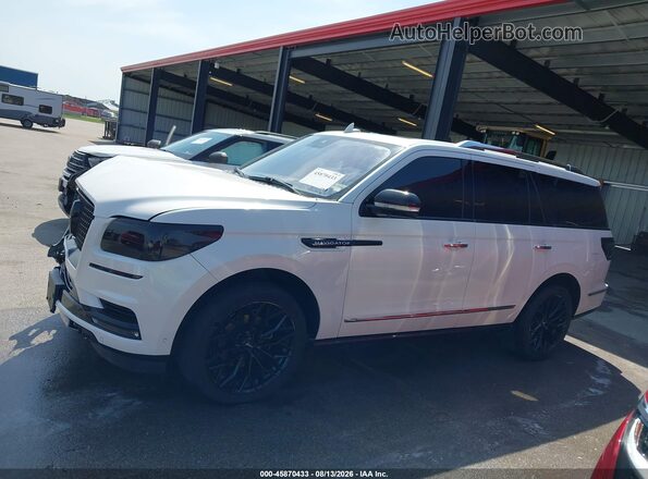 5LMJJ2LTXJEL10799 2018 LINCOLN NAVIGATOR White 