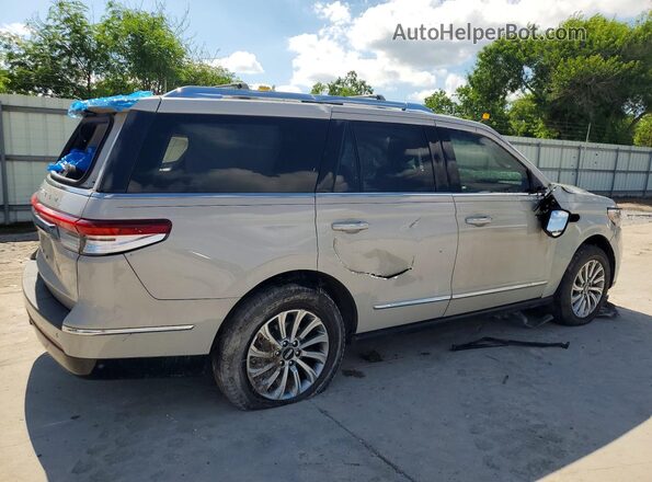 5LMJJ2NG7REL15941 2024 LINCOLN NAVIGATOR Tan Rear right