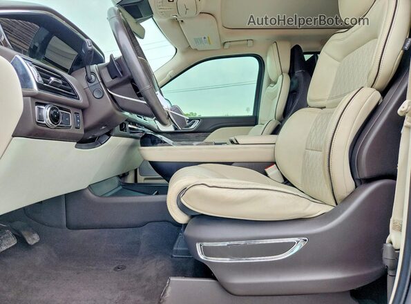 5LMJJ2TT5JEL00147 2018 LINCOLN NAVIGATOR Brown Widok wnętrza z przodu