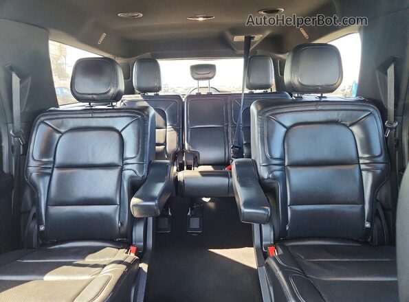 5LMJJ3KT2LEL10256 2020 LINCOLN NAVIGATOR Black Widok tylnych siedzeń