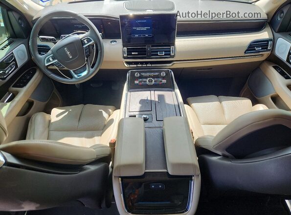 5LMJJ3LG0REL23503 2024 LINCOLN NAVIGATOR White Вид панелі приладів