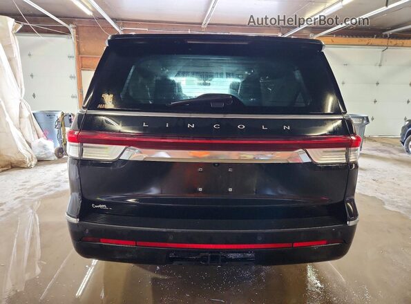 5LMJJ3LG2REL16584 2024 LINCOLN NAVIGATOR Black Widok z tyłu