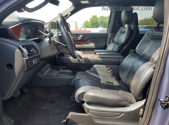 5LMJJ3LG5PEL13336 2023 LINCOLN NAVIGATOR Синий Вид салона спереди
