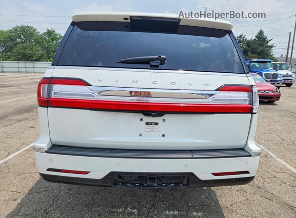 5LMJJ3LT0MEL09798 2021 LINCOLN NAVIGATOR White Widok z tyłu