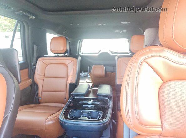 5LMJJ3LT6MEL16903 2021 LINCOLN NAVIGATOR Черный Вид задних сидений