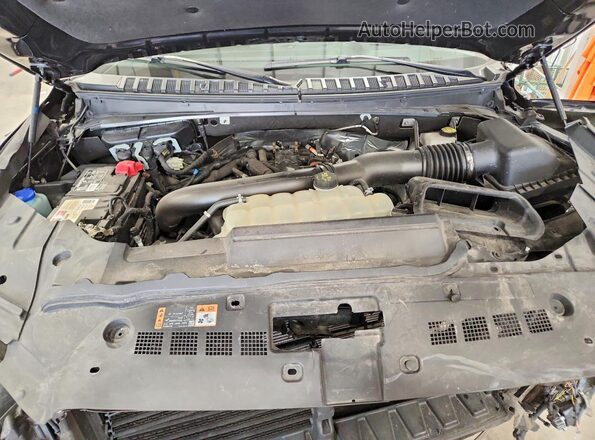 5LMJJ3LT6NEL15087 2022 LINCOLN NAVIGATOR Black Vista del compartimento del motor