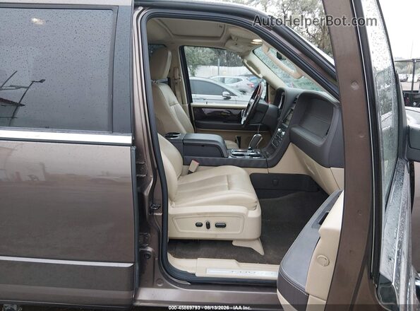 5LMJJ3LT7HEL13384 2017 LINCOLN NAVIGATOR L Brown Front interior view