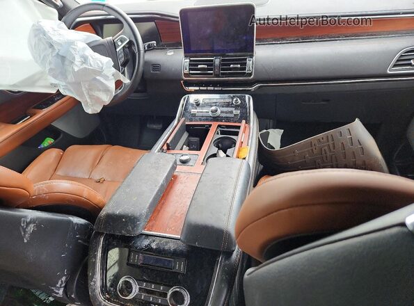 5LMJJ3LTXLEL18216 2020 LINCOLN NAVIGATOR White Widok deski rozdzielczej