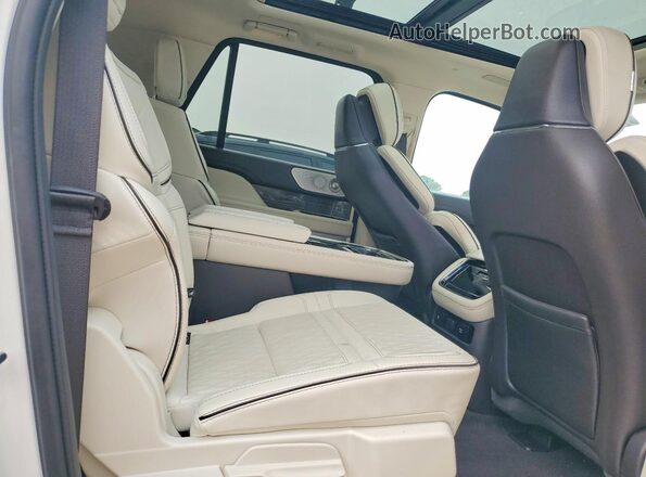 5LMJJ3TG0PEL03104 2023 LINCOLN NAVIGATOR Белый Вид задней части салона