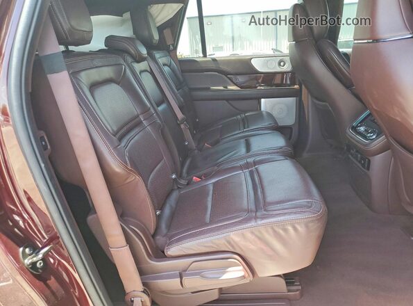 5LMJJ3TT2LEL15455 2020 LINCOLN NAVIGATOR Maroon Vista interior trasera