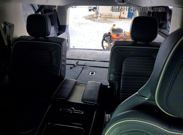 5LMJJ3TT3LEL23693 2020 LINCOLN NAVIGATOR Белый Вид задних сидений