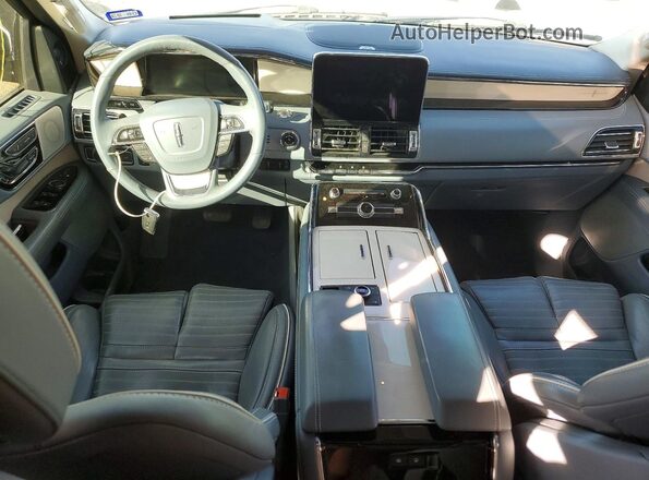 5LMJJ3TT3LEL23693 2020 LINCOLN NAVIGATOR Белый Вид панели приборов