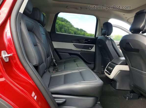 5LMPJ8J48SJ890264 2025 LINCOLN NAUTILUS Red Rear interior view