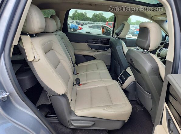 5LMPJ8JA0RJ787310 2024 LINCOLN NAUTILUS Gray Rear seats view