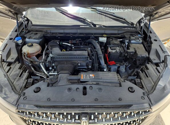 5LMPJ8JA0RJ787310 2024 LINCOLN NAUTILUS Gray Rear interior view