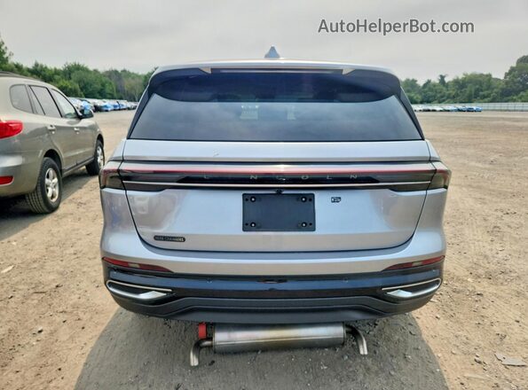 5LMPJ8JAXSJ951698 2025 LINCOLN NAUTILUS Silver Vista trasera