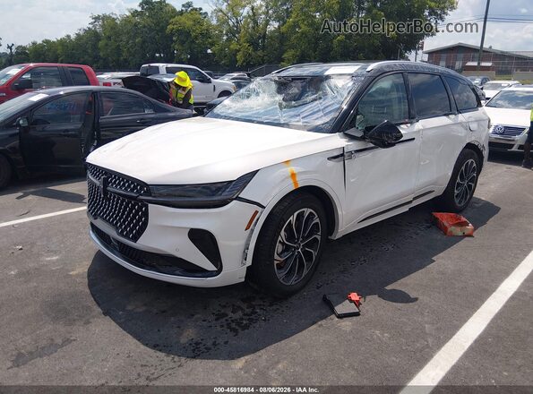 5LMPJ8K40SJ963495 2025 LINCOLN NAUTILUS White Przód lewy