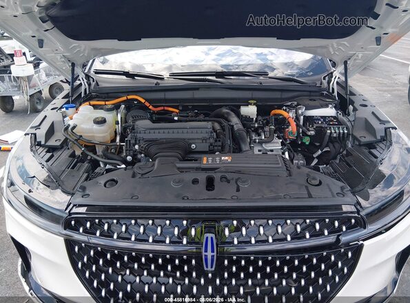5LMPJ8K40SJ963495 2025 LINCOLN NAUTILUS White Widok z tyłu