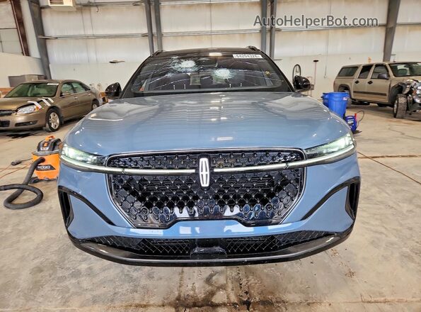 5LMPJ8K44SJ932864 2025 LINCOLN NAUTILUS Blue Вид спереду