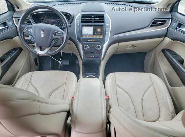 5LMTJ3DH2JUL08883 2018 LINCOLN MKC Коричневый Вид панели приборов