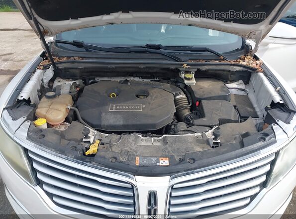 5LMTJ3DH5GUJ18181 2016 LINCOLN MKC Белый Вид сзади