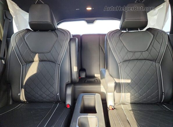 5N1AL1HU5SC357986 2025 INFINITI QX60 Gray Rear interior view