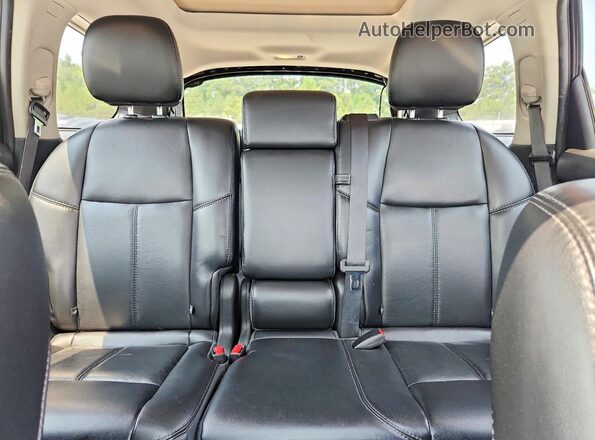 5N1AR2MM1GC605085 2016 NISSAN PATHFINDER Black Widok tylnych siedzeń