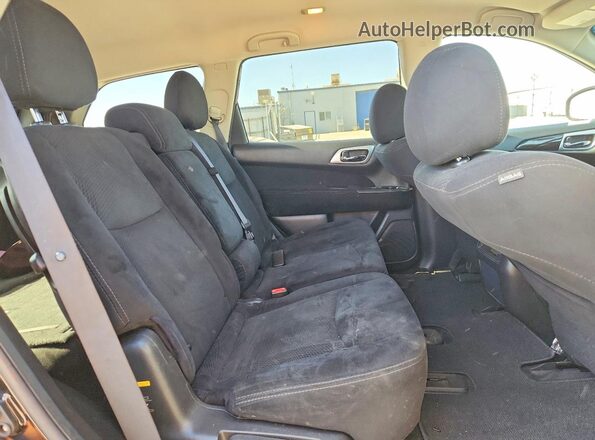 5N1AR2MM1GC660314 2016 NISSAN PATHFINDER Black Widok wnętrza z tyłu