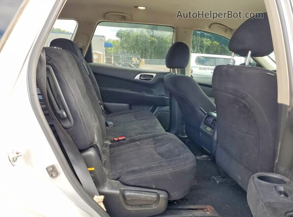 5N1AR2MM2GC604740 2016 NISSAN PATHFINDER Серебряный Вид задней части салона