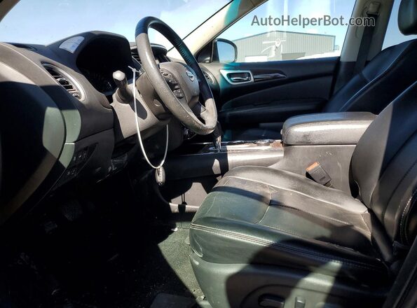 5N1AR2MM4GC645676 2016 NISSAN PATHFINDER Charcoal Front interior view