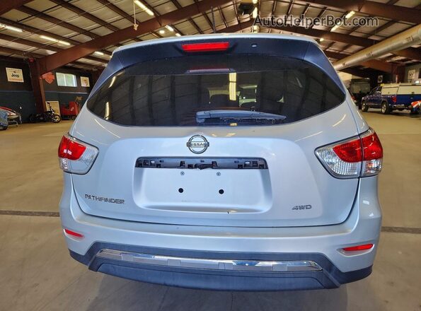 5N1AR2MM5GC617465 2016 NISSAN PATHFINDER Silver უკანა ხედი