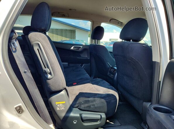 5N1AR2MM5GC617465 2016 NISSAN PATHFINDER Silver უკანა სალონის ხედი