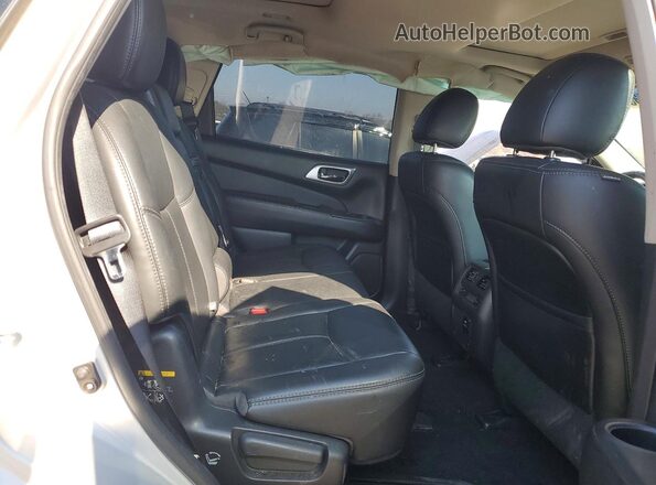 5N1AR2MM5GC652572 2016 NISSAN PATHFINDER Silver უკანა სალონის ხედი