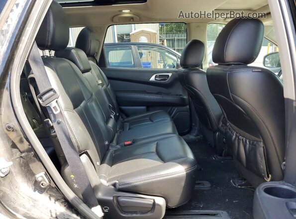 5N1AR2MM7GC616592 2016 NISSAN PATHFINDER Black Вид задньої частини салону