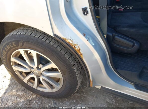 5N1AR2MM8GC607271 2016 NISSAN PATHFINDER Silver Widok z przodu